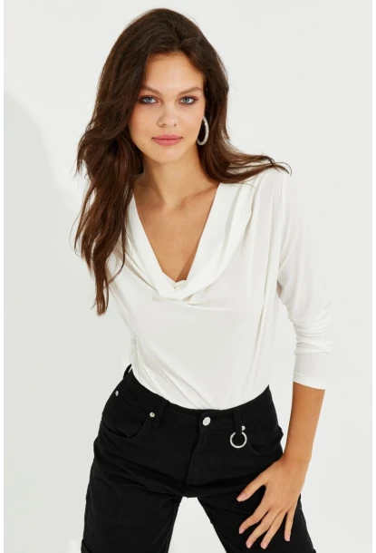 Kadın Ekru Degaje Yaka Bluz LPP1234