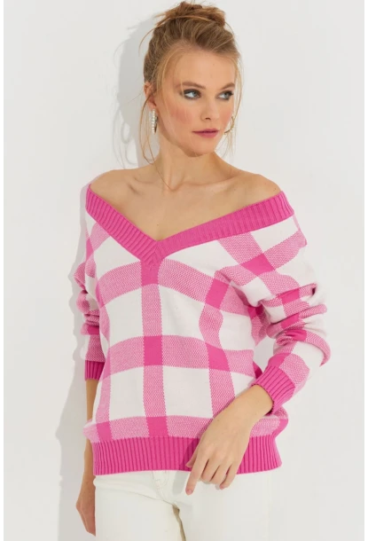 Kadın Ekru-Pembe V Yaka Ekose Triko Kazak TH1102