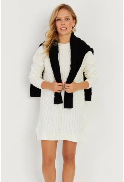 Kadın Ekru Saç Örgülü Triko Tunik KZ2505