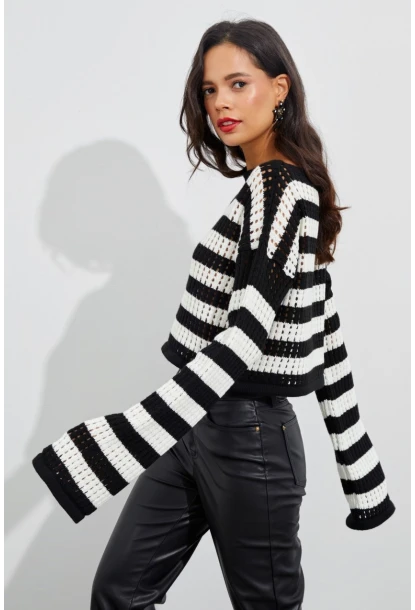 Kadın Ekru-Siyah İspanyol Kol Ajurlu Triko Kısa Bluz YV109