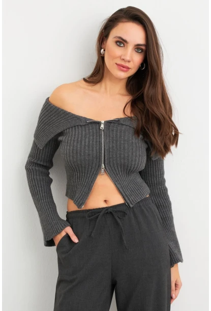 Kadın Gri Devrik Yaka Kısa Hırka TEM103