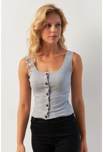 Kadın Gri Düğme Aksesuarlı Bluz MK14