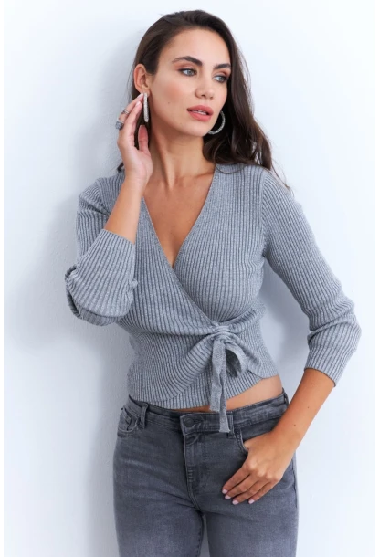 Kadın Gri Kruvaze Büzgülü Simli Bluz KED173