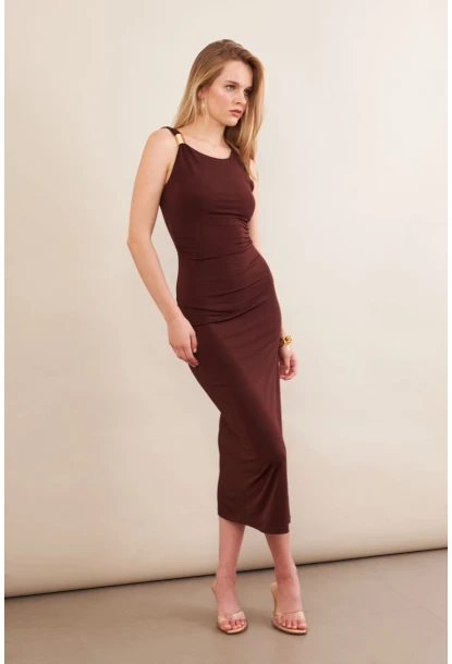 Kadın Kahverengi Aksesuarlı Büzgülü Midi Elbise İRE102