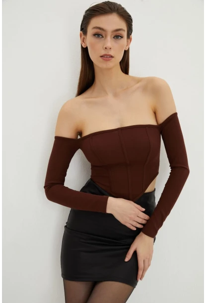 Kadın Kahverengi Sırt Fermuarlı Crop Bluz B518