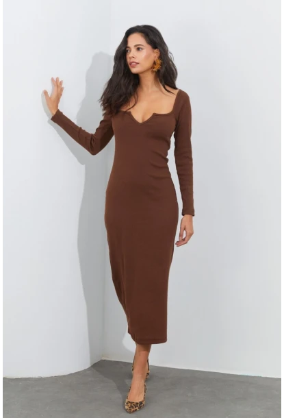 Kadın Kahverengi V Yaka Maxi Kaşkorse Elbise EY1086