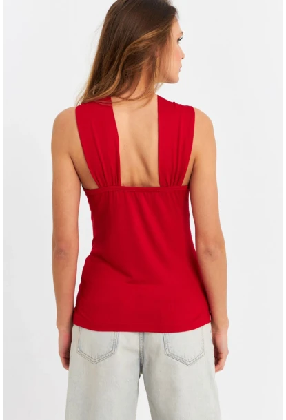 Kadın Kırmızı Aksesuarlı Çapraz Yaka Bluz EY3068