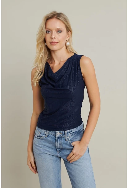 Kadın Lacivert Degaje Yaka Kolsuz Bluz LPP1297