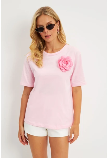 Kadın Pembe Gül Aksesuarlı T-Shirt SF12721