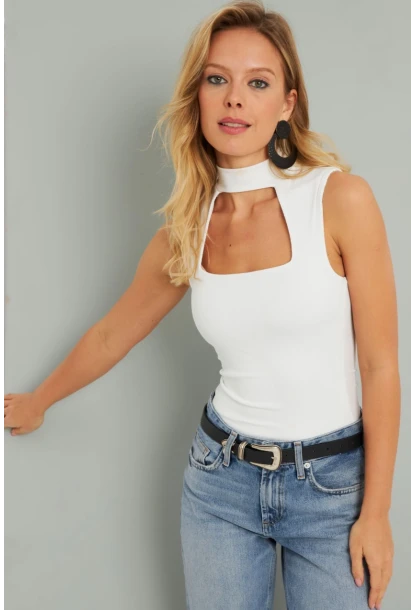 Kadın Pencereli Bluz Beyaz AYD275