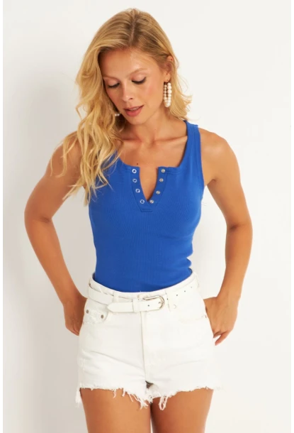 Kadın Saks Düğme Aksesuarlı Bluz MK14