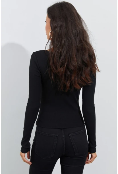 Kadın Siyah Agraflı Kaşkorse Bluz B1908