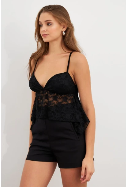 Kadın Siyah Askılı Dantel Crop Bluz MTK13458