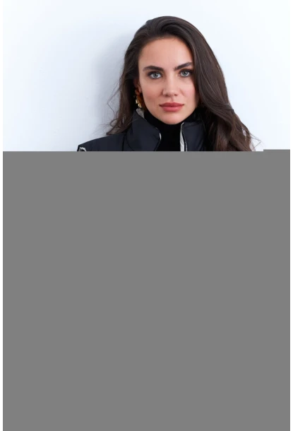 Kadın Siyah Balıkçı Yaka Triko Bluz YV102-90