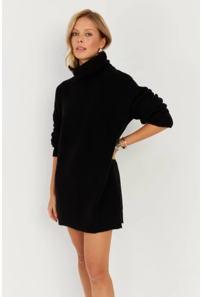 Kadın Siyah Balıkçı Yaka Triko Tunik KZ2504