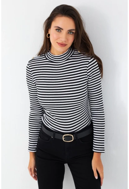 Kadın Siyah-Beyaz Düğme Detaylı Çizgili Bluz MAYD14