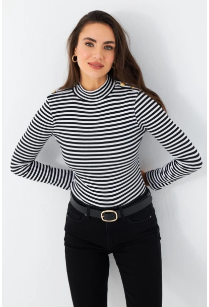 Kadın Siyah-Beyaz Düğme Detaylı Çizgili Bluz MAYD14