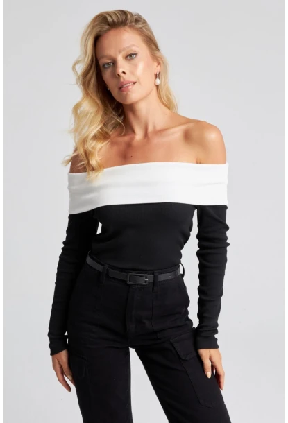 Kadın Siyah-Beyaz Madonna Yaka Kaşkorse Bluz EY2665