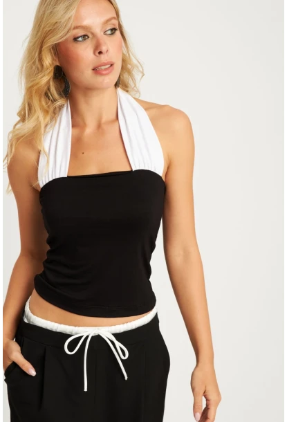 Kadın Siyah-Beyaz Sırtı Açık Kontrast Bluz EY2834