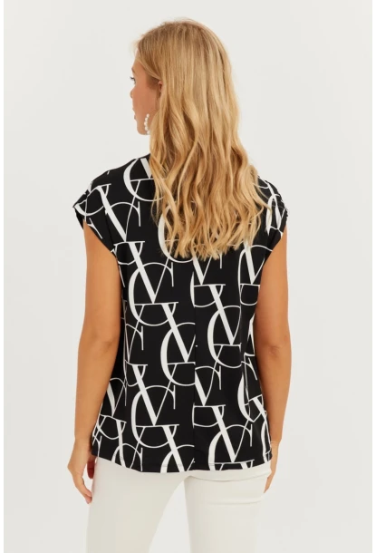 Kadın Siyah-Beyaz V Yaka Desenli Bluz AYD293