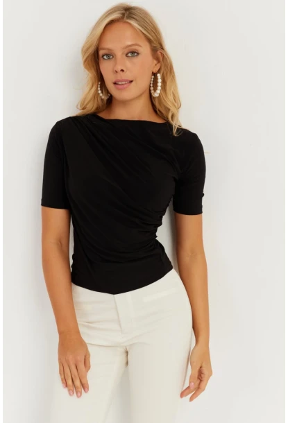 Kadın Siyah Büzgülü Bluz YZ623