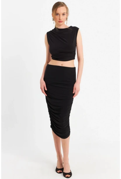 Kadın Siyah Büzgülü Crop Etek Takım ELT181