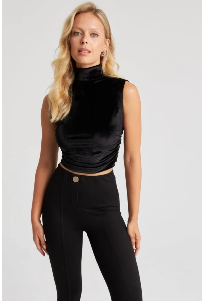 Kadın Siyah Büzgülü Kadife Bluz B228