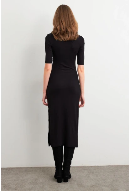 Kadın Siyah Büzgülü Yırtmaçlı Tshırt Elbise FS9594