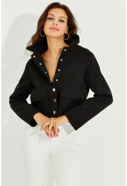 Kadın Siyah Cepli Kısa Kaşe Ceket TW50048