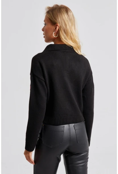 Kadın Siyah Çilek Desenli Triko Kazak KED140