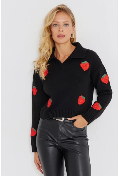 Kadın Siyah Çilek Desenli Triko Kazak KED140