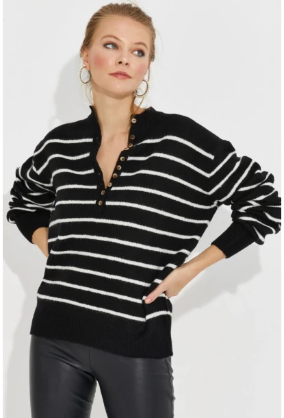 Kadın Siyah Çizgili Triko Kazak SMT219