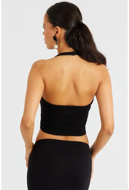 Kadın Siyah Dantel Detaylı Crop Bluz B2549