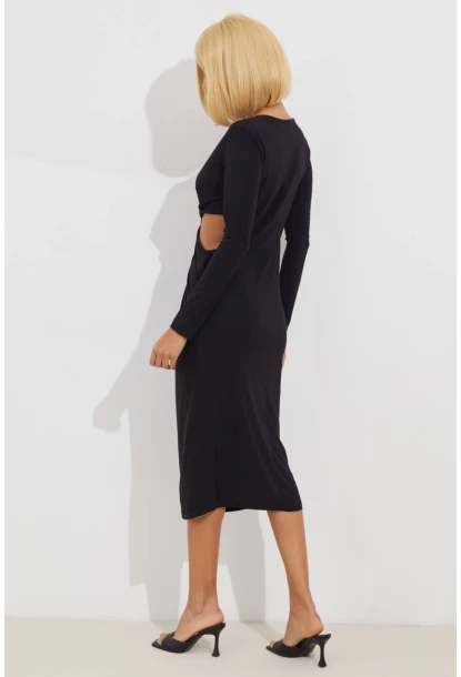 Kadın Siyah Dekolteli Büzgülü Midi Elbise BK1591
