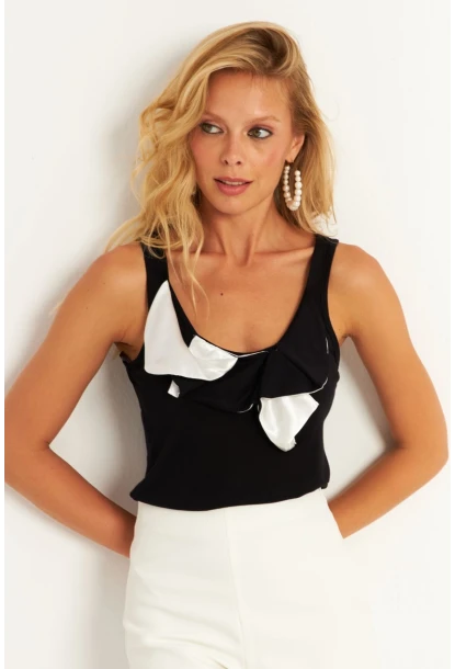 Kadın Siyah Detaylı Bluz KAZ17