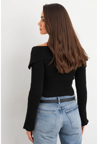 Kadın Siyah Devrik Yaka Kısa Hırka TEM103