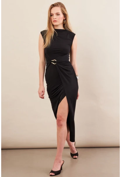 Kadın Siyah Eteği Kruvaze Tokalı Midi elbise KED7340