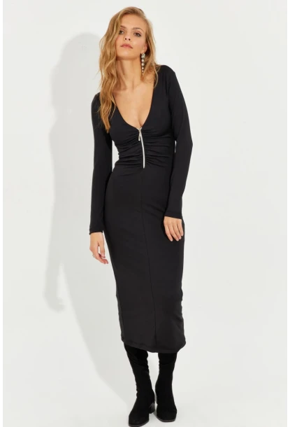 Kadın Siyah Fermuarlı Büzgülü Midi Elbise EY2578