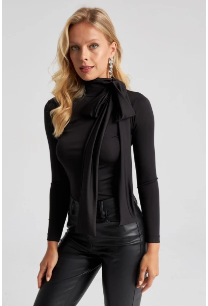 Kadın Siyah Fiyonklu Bluz MEY2670