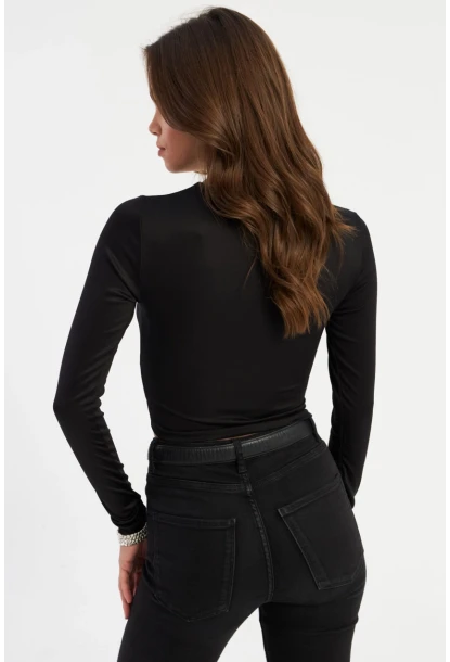 Kadın Siyah Gül Detaylı Pencereli Bluz AYD378