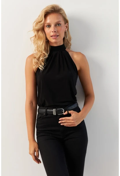 Kadın Siyah Halter Yaka Bluz LPP1273