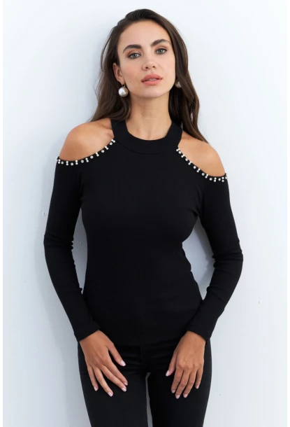 Kadın Siyah İnci Aksesuarlı Bluz RLO86