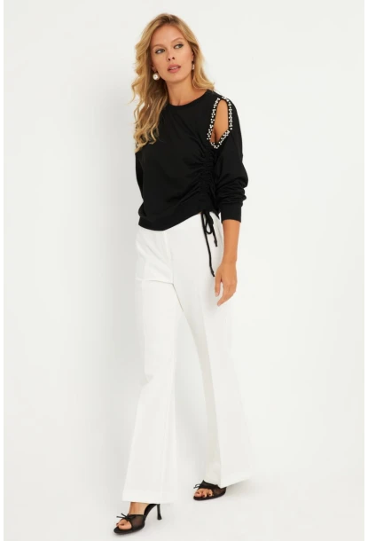 Kadın Siyah İnci Detaylı Büzgülü Sweatshirt RLO04