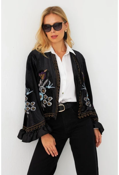 Kadın Siyah İspanyol Kol Nakışlı Kadife Simli Ceket QS5577