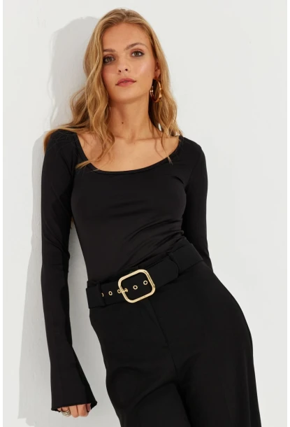 Kadın Siyah İspanyol Kol Sırt Bağlamalı Bluz EY2581