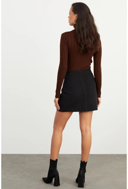 Kadın Siyah Kaşe Mini Etek KN55