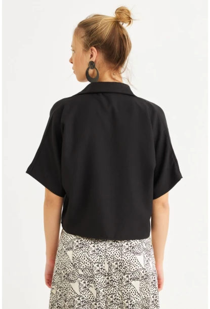 Kadın Siyah Kısa Kollu Crop Gömlek CNG117