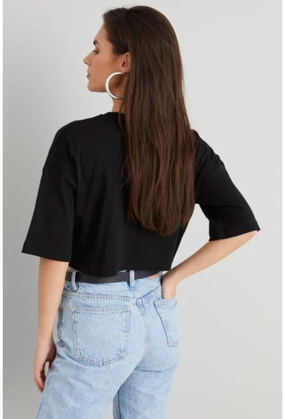Kadın Siyah Kısa Salaş Bluz BE1000