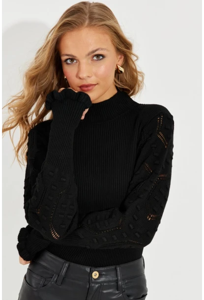 Kadın Siyah Kolları Ajurlu Triko Bluz SMT218
