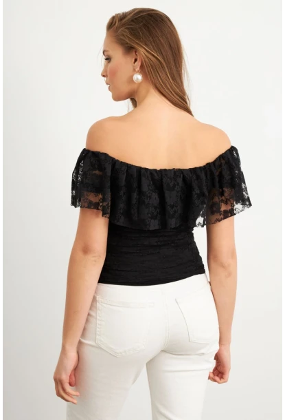 Kadın Siyah Madonna Yaka Dantel Bluz MTK13549